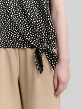 TOM TAILOR DENIM Damen T-Shirt mit Knoten-Detail, schwarz, Gepunktet – Bild 6