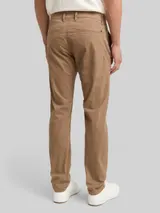 TOM TAILOR Herren Tapered Chino Hose, braun, Uni – Bild 5