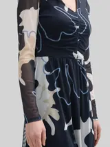 TOM TAILOR Damen Midi-Meshkleid mit Raffungen, blau, Geblümt – Bild 6