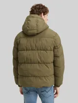 TOM TAILOR DENIM Herren Lightweight Puffer-Jacke mit Kapuze, grün, Uni – Bild 5