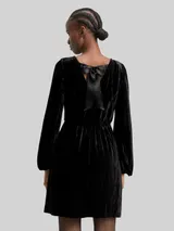 TOM TAILOR DENIM Damen Mini-Samtkleid mit Schleifen-Detail, schwarz, Uni – Bild 5