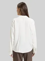 TOM TAILOR Damen Oversized Satinbluse mit Turn-up-Funktion, weiß, Uni – Bild 5