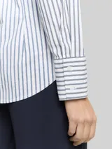 TOM TAILOR Damen Fitted Popeline Hemdbluse, blau, Gestreift – Bild 6