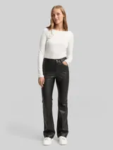 TOM TAILOR DENIM Damen Flared Hose in Lederoptik, schwarz, Uni – Bild 4