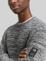 TOM TAILOR DENIM Herren Strickpullover im 2-in-1-Look, schwarz, Meliert – Bild 6