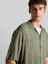 TOM TAILOR DENIM Herren Loose Fit Resort Hemd mit Leinenanteil, grün, Uni – Bild 6