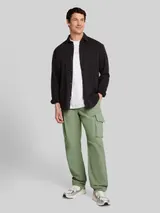 TOM TAILOR DENIM Herren TTLOOSE Cargo Hose aus Baumwolle, grün, Uni – Bild 4