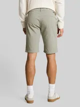 TOM TAILOR Herren TTSLIM Chino Shorts, grün, Uni – Bild 5
