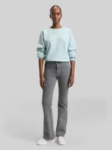 TOM TAILOR DENIM Damen TTAVA FLARED Jeans mit aufgesetzten Taschen, grau, Uni – Bild 4