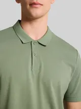 TOM TAILOR DENIM Herren Piqué Poloshirt aus Baumwolle, grün, Uni – Bild 6