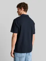 TOM TAILOR DENIM Herren Relaxed Fit Resort Poloshirt mit Waffelstruktur, blau, Uni – Bild 5