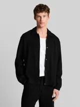 TOM TAILOR DENIM Herren Relaxed Fit Overshirt mit Waffelstruktur, schwarz, Uni – Bild 4