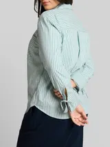 TOM TAILOR Damen Plus Size - Oversize Hemdbluse mit Herz-Stickerei, blau, Gestreift – Bild 6