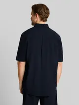 TOM TAILOR Herren Comfort Fit Seersucker Kurzarmhemd, blau, Uni – Bild 5