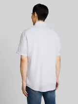 TOM TAILOR Herren Regular Fit Kurzarmhemd aus Baumwolle, weiß, Uni – Bild 5