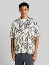 TOM TAILOR DENIM Herren Loose Fit Resort Kurzarmhemd mit Muster, weiß, Gemustert – Bild 4