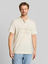 TOM TAILOR Herren Henley T-Shirt im Used-Look, braun, Uni – Bild 4