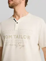 TOM TAILOR Herren Henley T-Shirt im Used-Look, braun, Uni – Bild 6