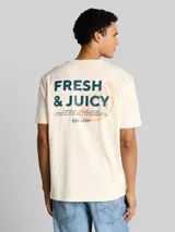TOM TAILOR DENIM Herren Relaxed Fit T-Shirt mit Rückenprint, weiß, Uni – Bild 5