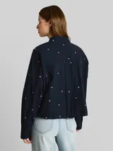 TOM TAILOR DENIM Damen Boxy Fit Hemdbluse mit Stickereien, blau, Gemustert – Bild 5