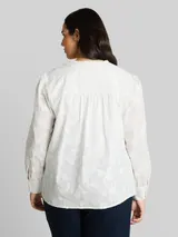 TOM TAILOR Damen Plus Size - Loose Fit Bluse mit Stickerei, weiß, Uni – Bild 5