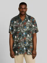 TOM TAILOR Herren Plus Size - Regular Fit Resort Kurzarmhemd aus Viskose, grün, Gemustert – Bild 4