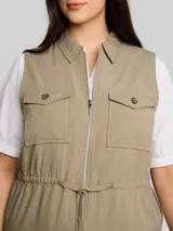 TOM TAILOR Damen Plus Size - Regular Fit Weste mit Brusttaschen, grün, Uni – Bild 6