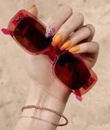 Staylac Neonail Hybrid-Nagellack für eine langlebige und professionelle Maniküre – Bild 10