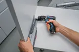 Bosch Akku-Bohrschrauber GSR 12V-32 FC, 2x 2.0Ah und Lader + 4x Aufsätze – Bild 9