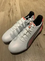 PUMA KING ULTIMATE FG/AG  Fußballschuhe Gr:42 NEU Kickschuhe/Fußballschuhe – Bild 1