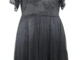 Sheego Damen Kleid Schwarz große Größen Abendkleid Spitze kurzarm Sommerkleid  – Bild 3