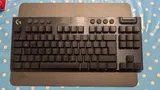 Logitech G915 TKL Tactile Kabellose Gaming-Tastatur, Deutsch (Qwertz) - Carbon – Bild 1