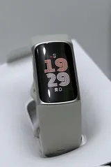 ★★★ Fitbit Charge 6 Fitness-Tracker (Porcelain / Aluminum in Silber) ★★★ – Bild 3