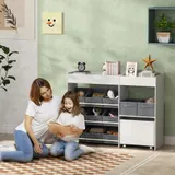 AIYAPLAY Kinderregal Spielzeugregal mit 11 Stoffboxen, oberen Fächern, 3 Stickern, Kinder Bücherregal mit Schränkfach für Kinderzimmer, Kindergarten, 105 x 30 x 80 cm, Weiß   Aosom – Bild 3