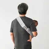 Ergobaby® Hüfttrage Upsie – Bild 4